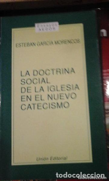Livros em segunda m&atilde;o: La doctrina social de la Iglesia en el nuevo catecismo- 9788472092693
