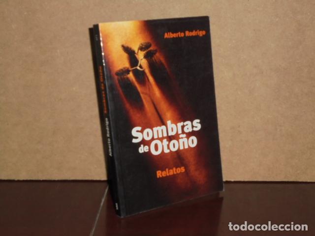 Libri di seconda mano: SOMBRAS DE OTO&Ntilde;O - Rodrigo, Alberto