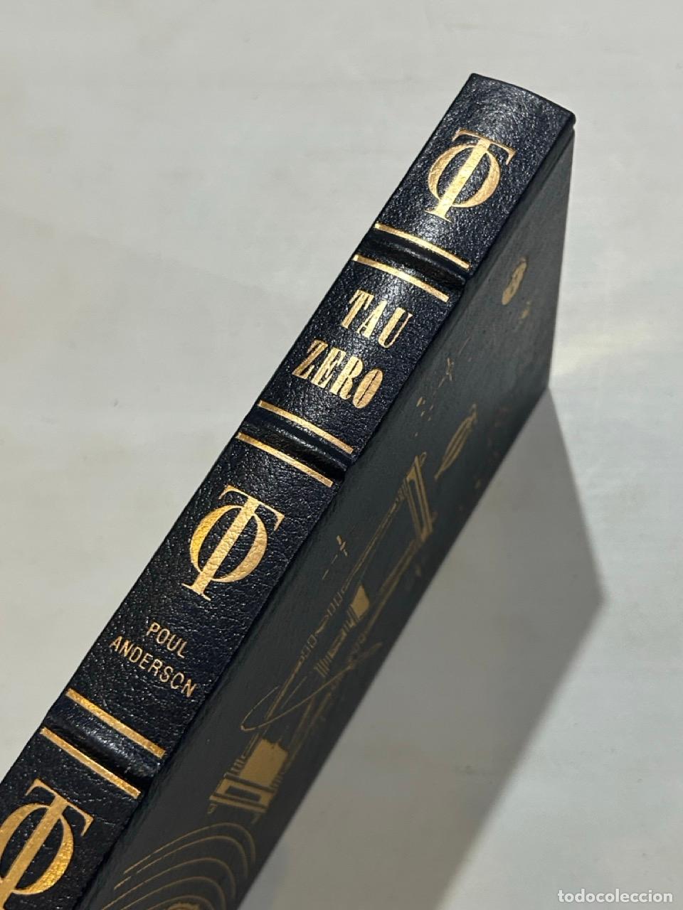 books: Poul Anderson - Tau Zero