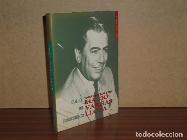 Libri di seconda mano: ENCUENTROS CON MARIO VARGAS LLOSA - Di&aacute;logo del conocimiento - VV. AA.