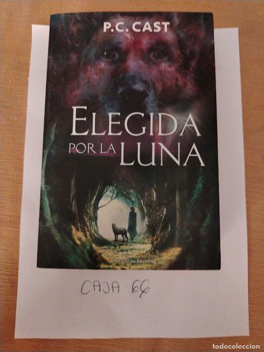 Livres: Libro elegida por la luna, p c cast