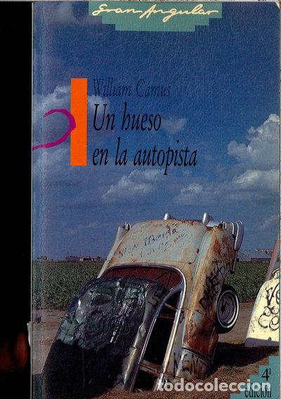 Libros: Un hueso en la autopista- 9788434808348
