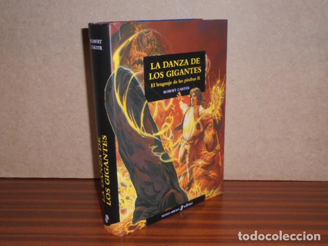 books: LA DANZA DE LOS GIGANTES (El lenguaje de las piedras II) - Carter, Robert