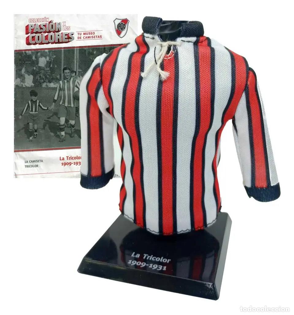 Livres: CAMISETA RIVER LA TRICOLOR 1909 - 1931 PASION POR LOS COLORES - CON ACCESORIO