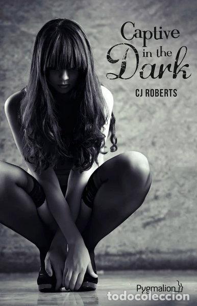 books: Captive in the Dark- 9782756417776