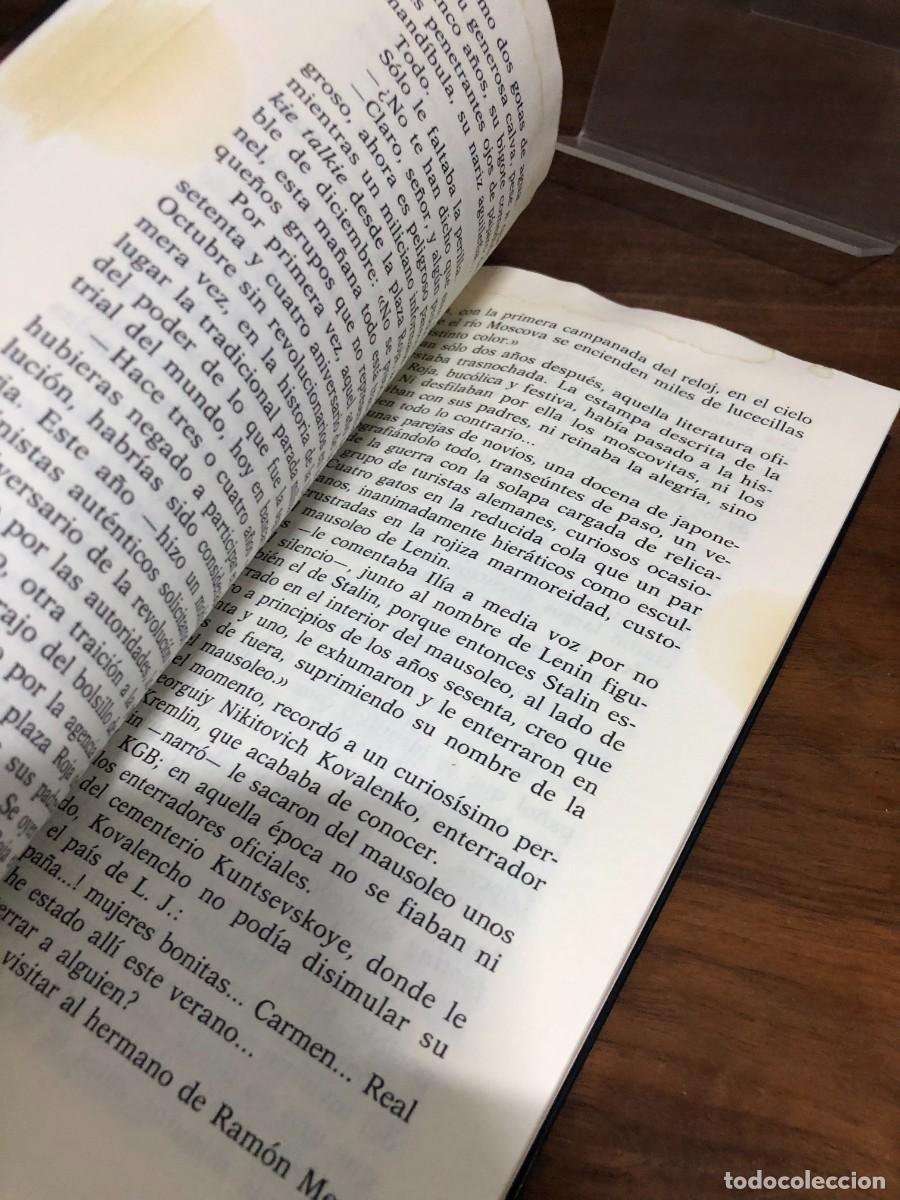Libros: Bajo el volc&aacute;n de Mosc&uacute; Juli&aacute;n Lago - Foto 3