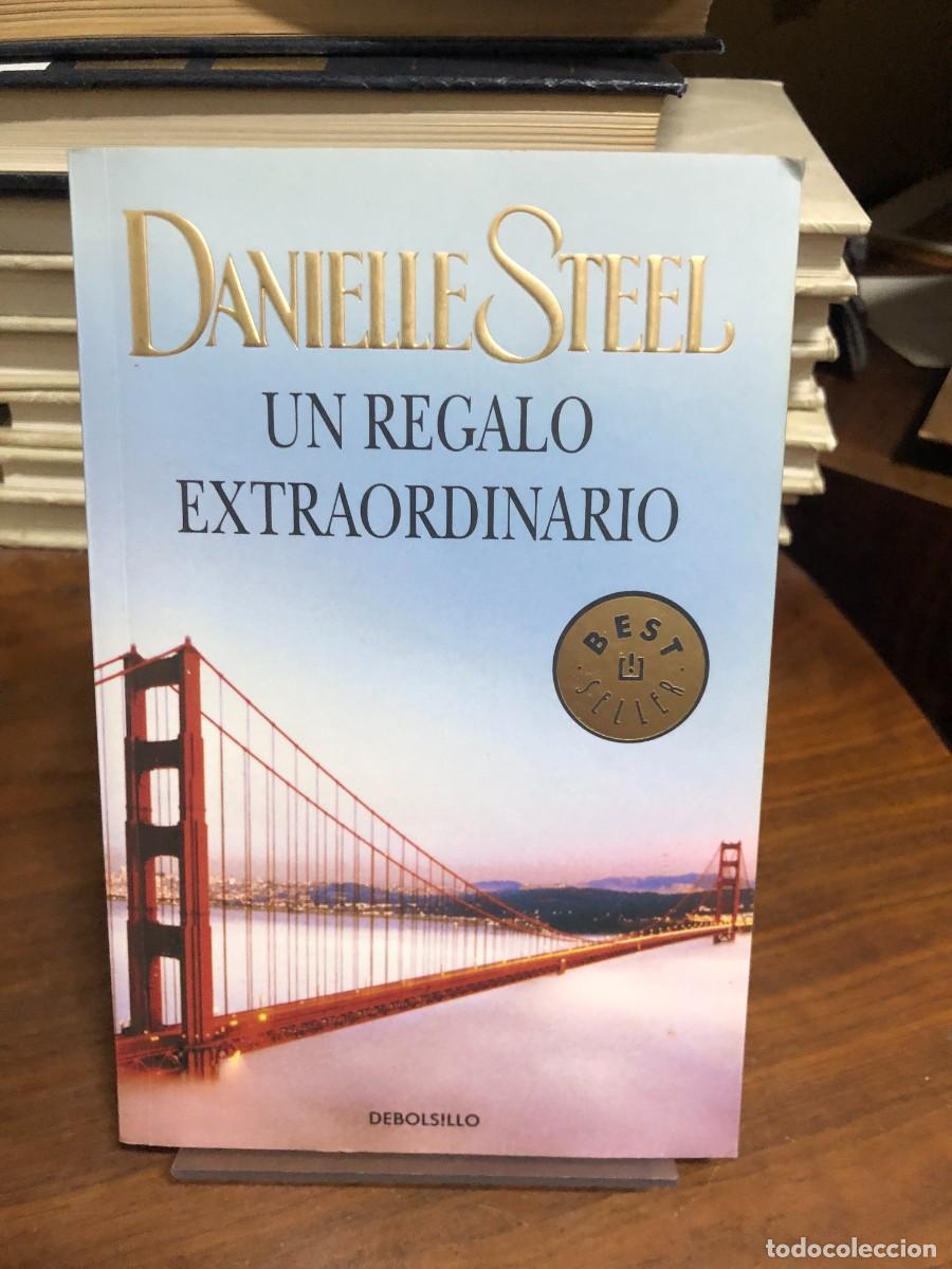 Livros em segunda m&atilde;o: Un regalo extraordinario Danielle Steel