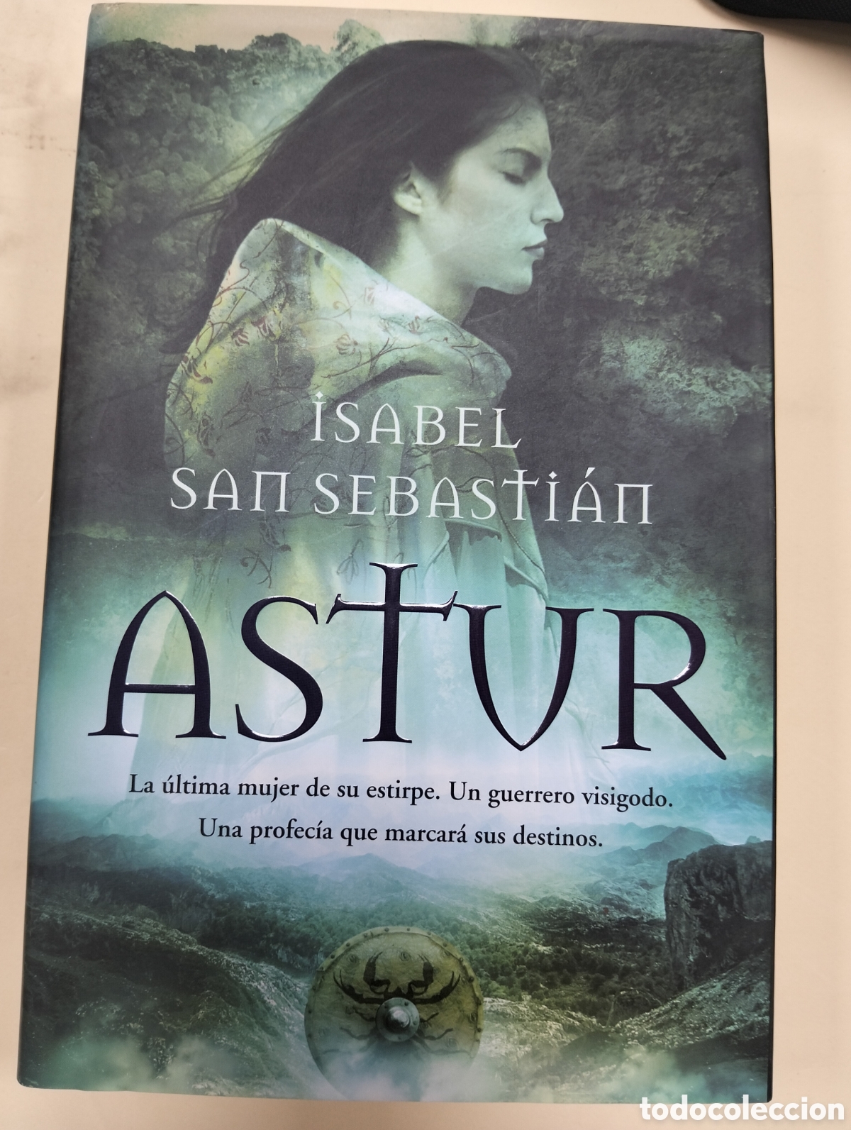 Libros: Isabel san Sebasti&aacute;n/ ASTVR