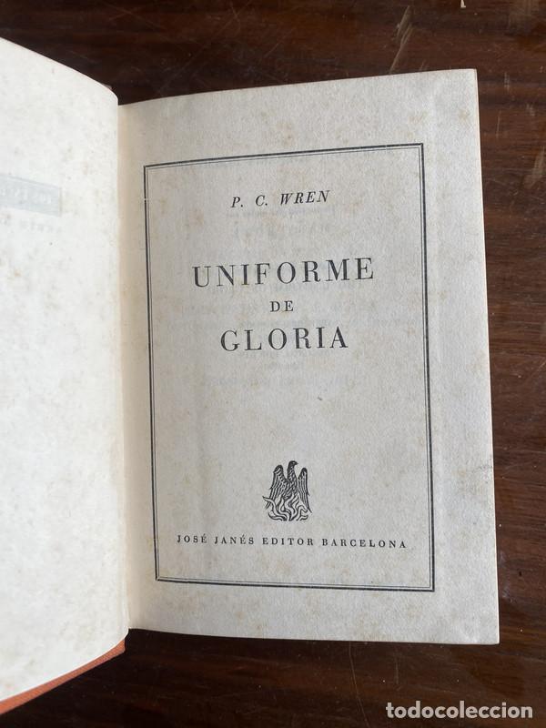Libros: Uniforme de Gloria - Wren P. C.
