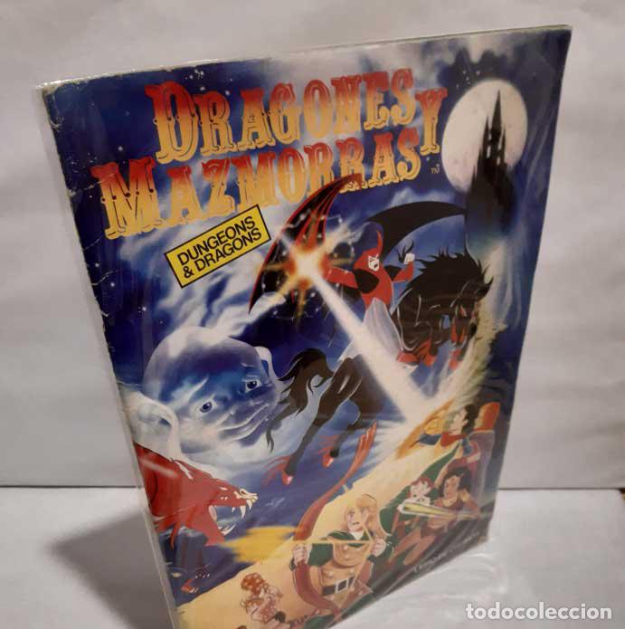 Libri di seconda mano: DRAGONES Y MAZMORRAS. DUNGEONS AND DRAGONS. LIBRO DE CROMOS (INCOMPLETO)