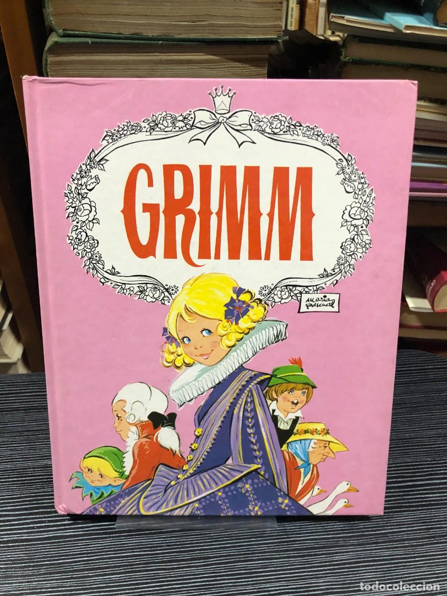 Libros: Grimm Hermanos Grimm / Ilustrado por Mar&iacute;a Pascual