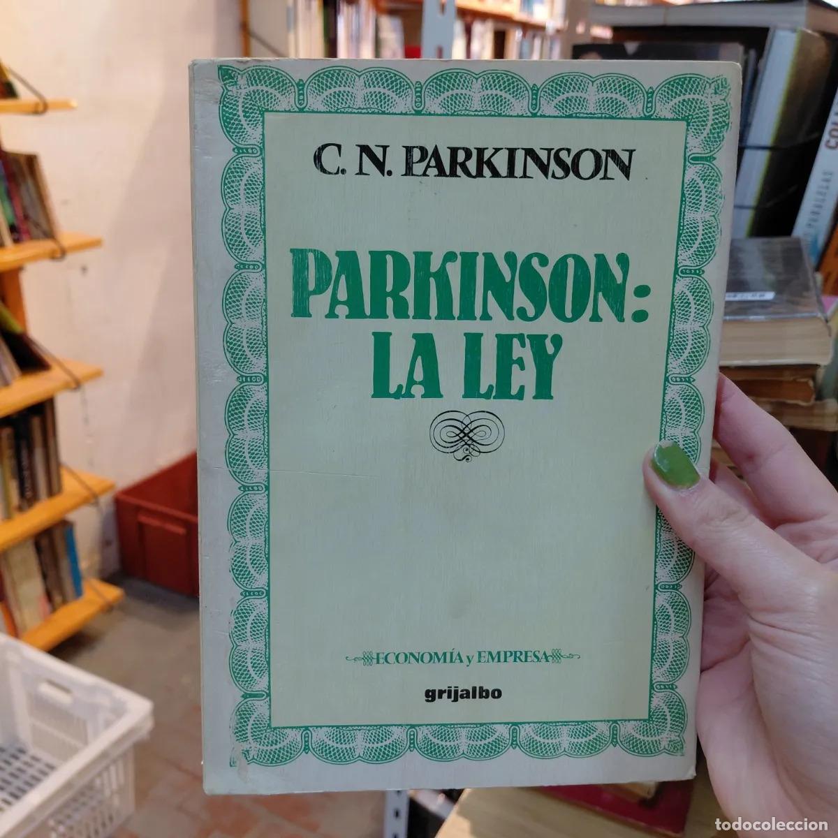 Livros em segunda m&atilde;o: Parkinson: la ley - Parkinson