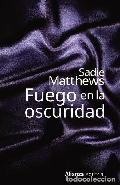 Livros em segunda m&atilde;o: Fuego en la oscuridad- 9788491040477