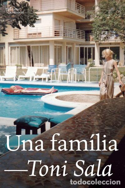 Libros: Una fam&iacute;lia- 9788412254693