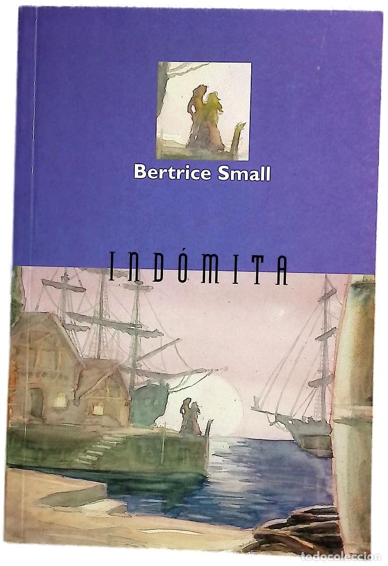 Livros em segunda m&atilde;o: Ind&oacute;mita - Small, Bertrice