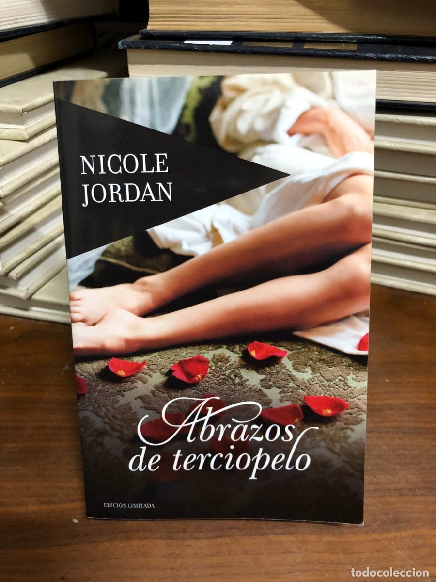 Livres: Abrazos de terciopelo Nicole Jordan