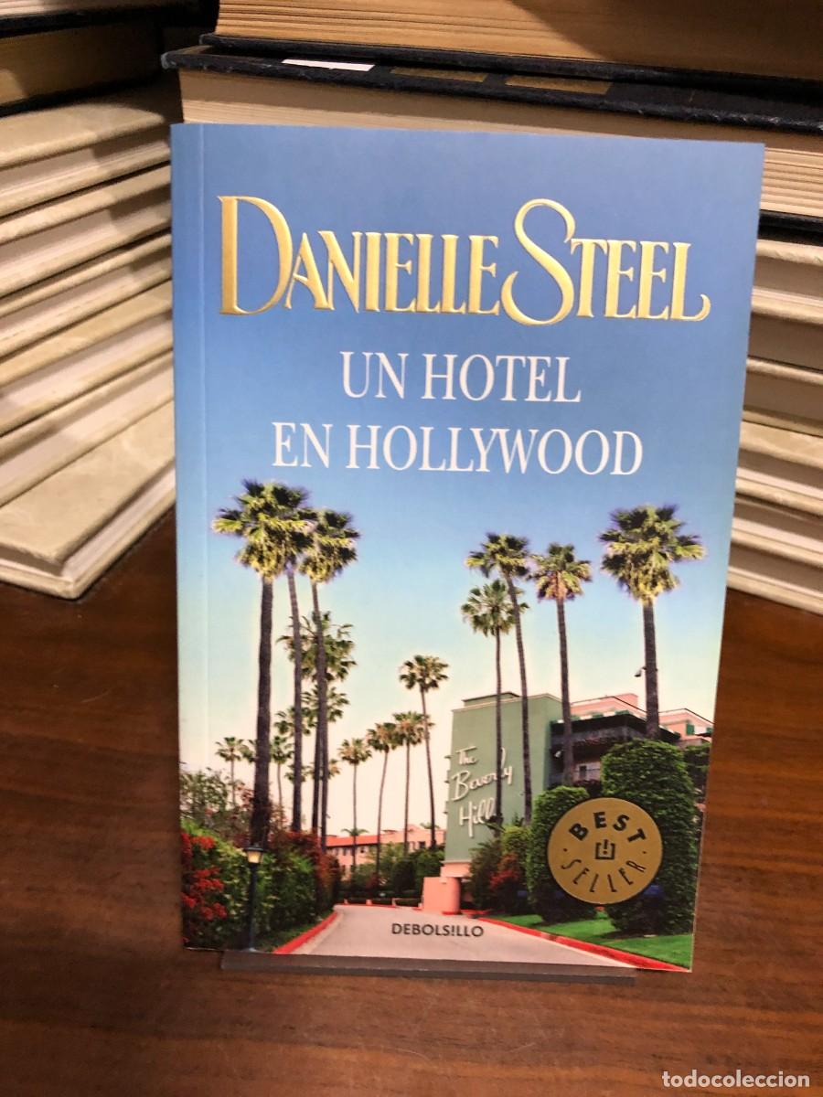 Libri di seconda mano: Un hotel en Hollywood Danielle Steel