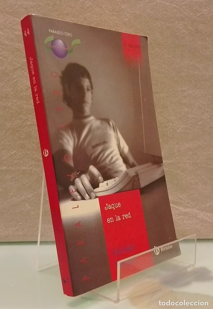 Livres: Jaque en la red - Santiago Herraiz