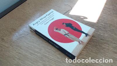 B&uuml;cher: Angry White Pyjamas- 9780575401242