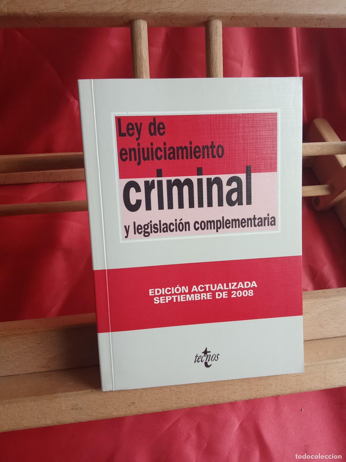 Livros em segunda m&atilde;o: Ley de enjuiciamiento criminal y legislaci&oacute;n complementaria L.31642-1523