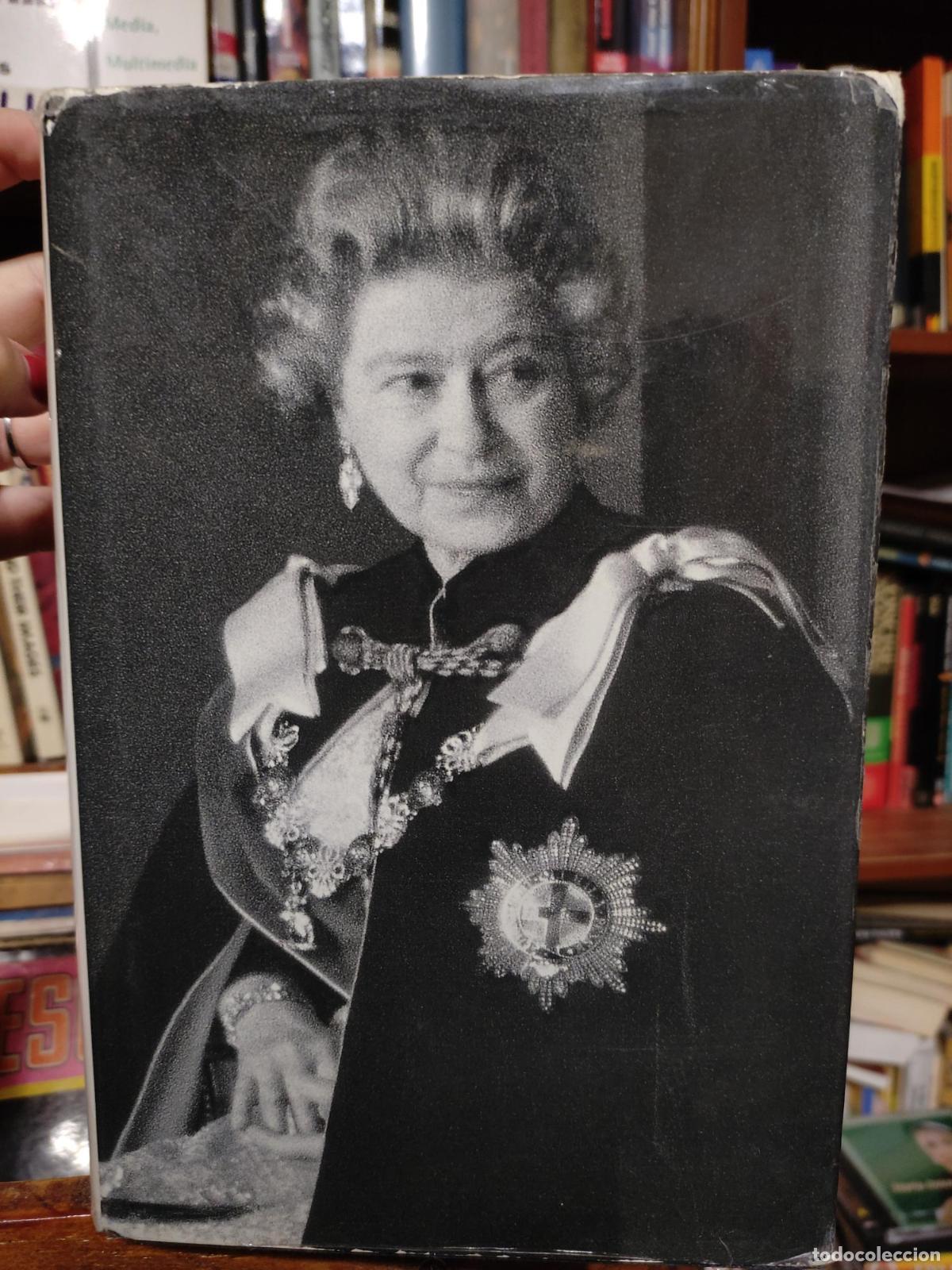 B&uuml;cher: ELIZABETH: A BIOGRAPHY OF HER MAJESTY THE QUEEN BRADFORD, SARAH H. -
