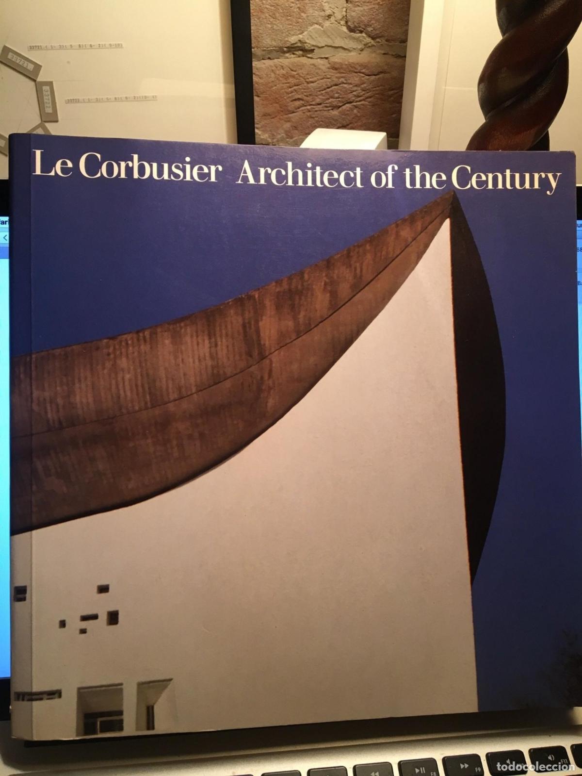Libri di seconda mano: LE CORBUSIER, ARCHITECT OF THE CENTURY [PAPERBACK] LE CORBUSIER -