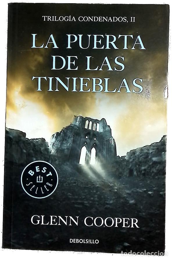 Libri di seconda mano: La puerta de las tinieblas