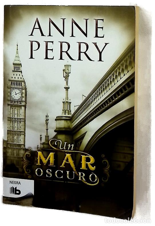 Libros: Un mar oscuro - Perry, Anne; Folch, Borja
