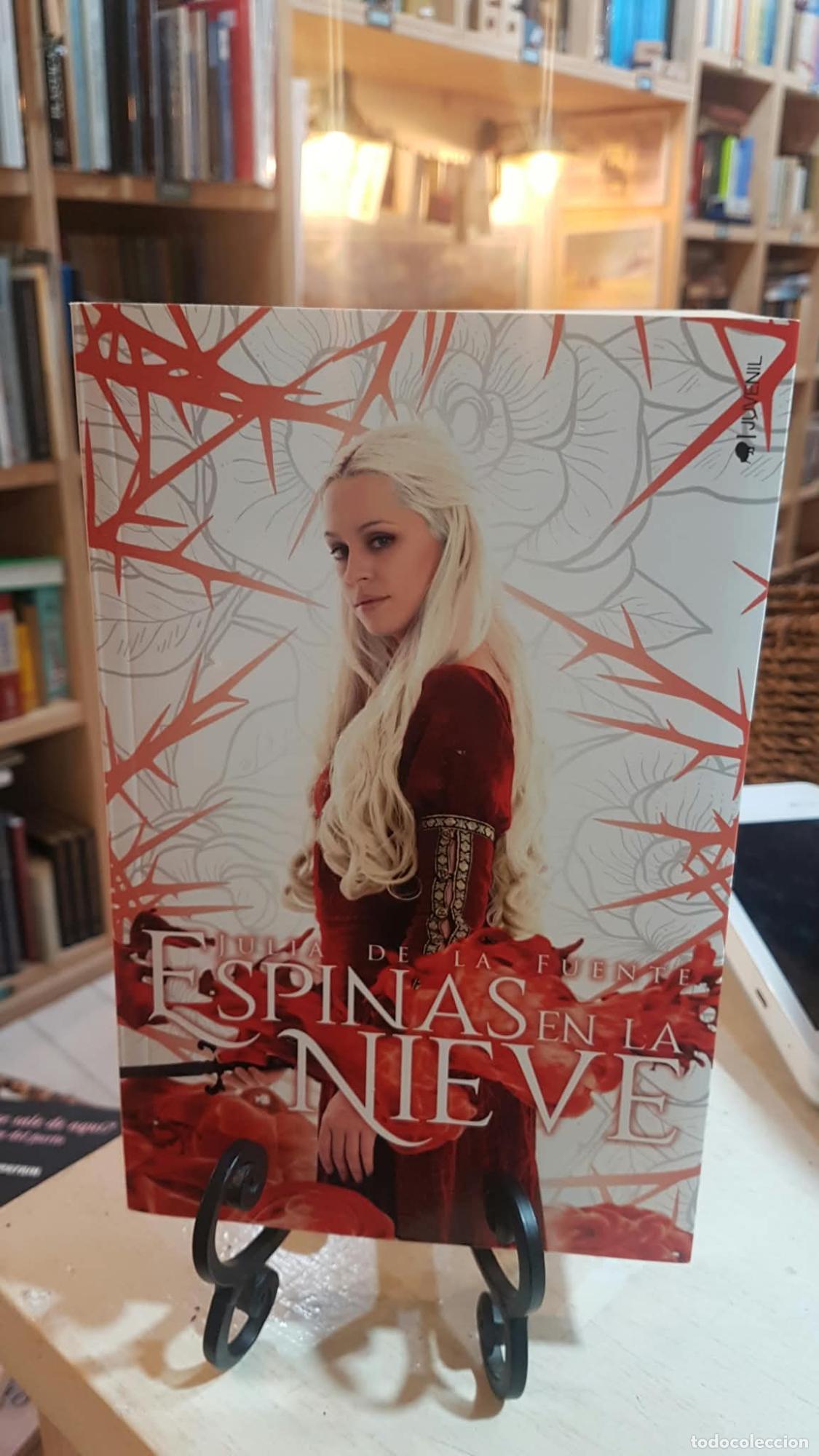Libros: Espinas en la nieve - Julia de la Fuente