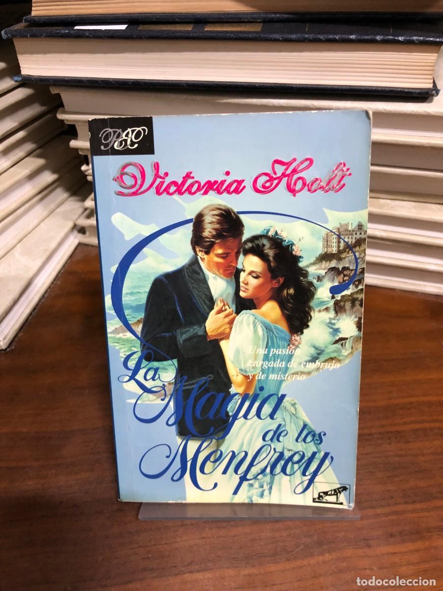 Libros: La magia de los Menfrey Victoria Holt / Plaza & Jan&eacute;s (P&J)