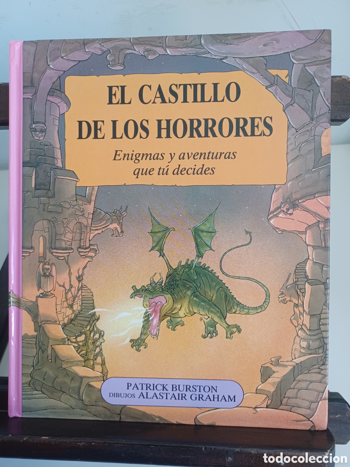 Libros: El castillo de los horrores. Enigmas y aventuras que t&uacute; decides/ Burston & Graham/ Ediciones B, 1991