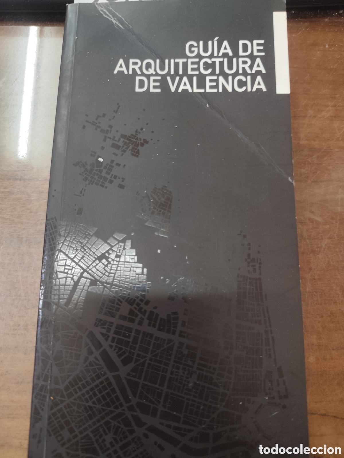 Libri di seconda mano: GUIA DE ARUITECTURA DE VALENCIA. A&ntilde;o 2007