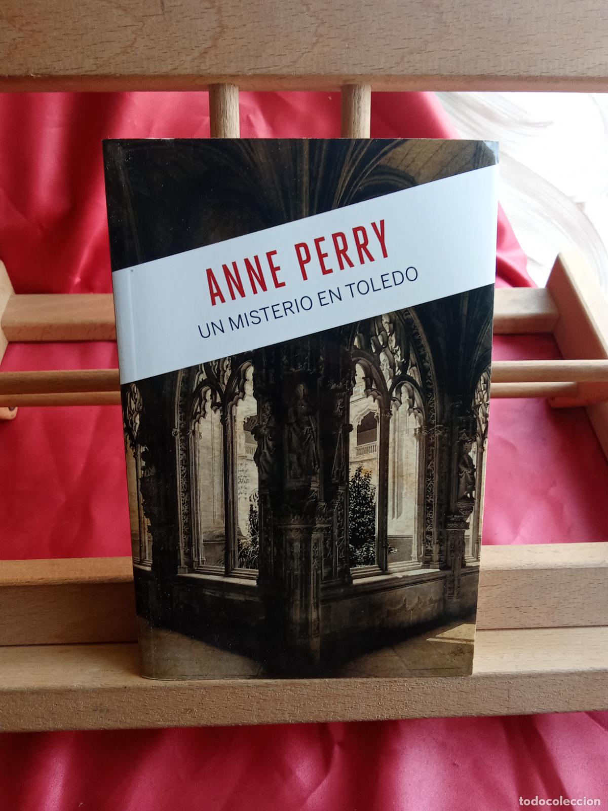 Livros em segunda m&atilde;o: Un misterio en toledo. Anne Perry L.809-3394