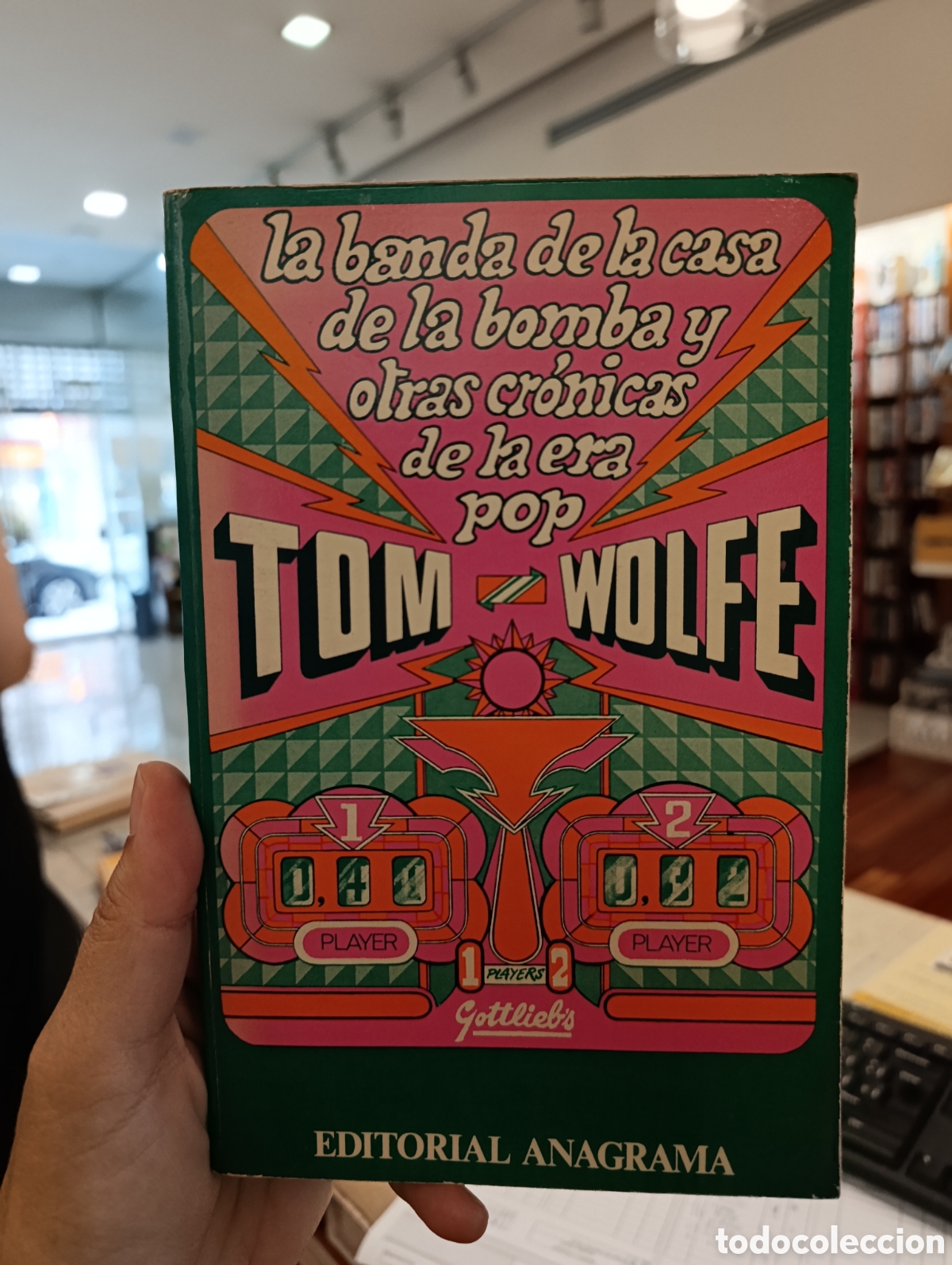Libros: La banda de la casa de la bomba y otras cr&oacute;nicas de la era pop, de Tom Wolfe