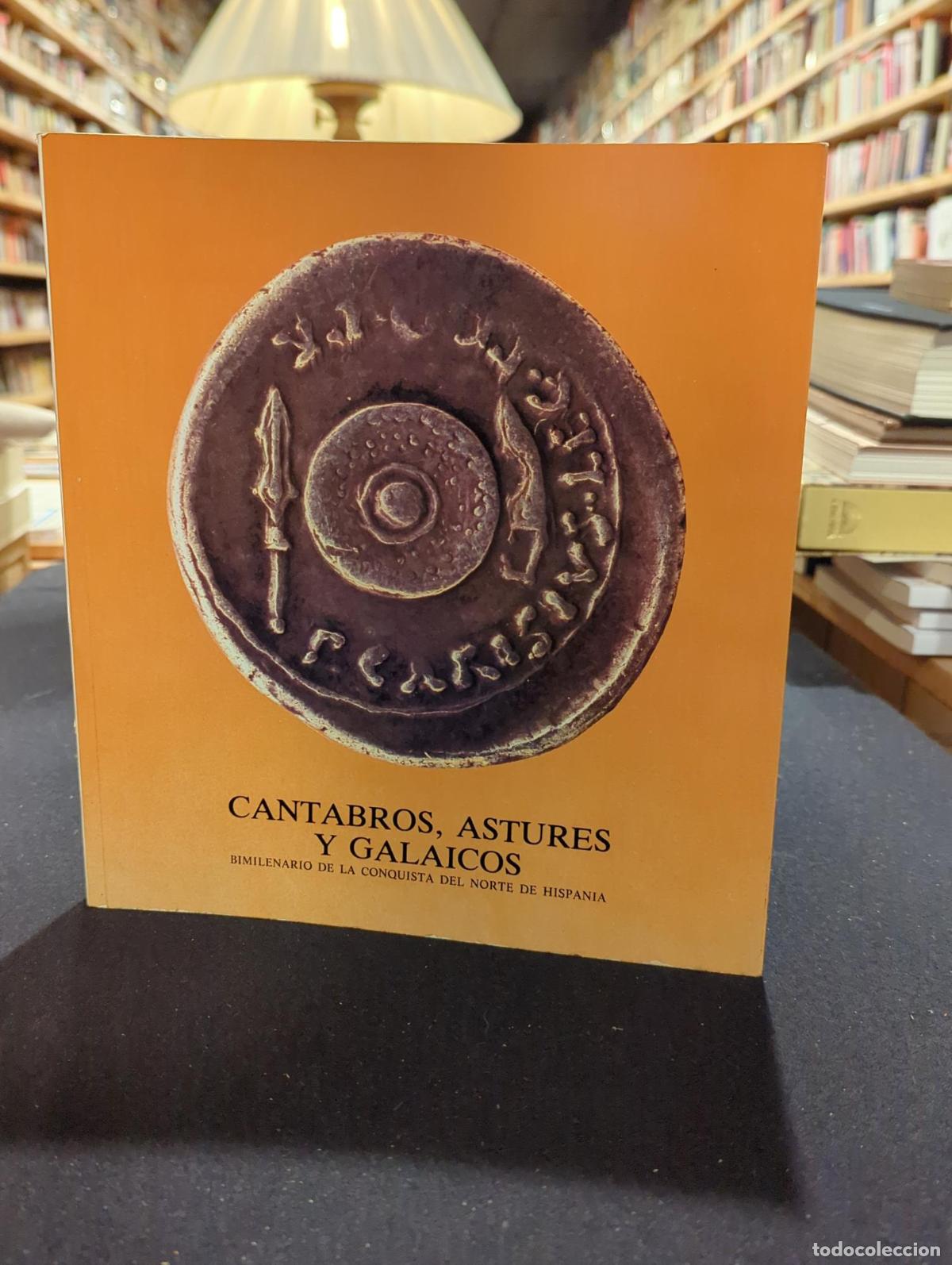 Livros em segunda m&atilde;o: C&aacute;ntabros, astures y gal&aacute;icos - VV.AA