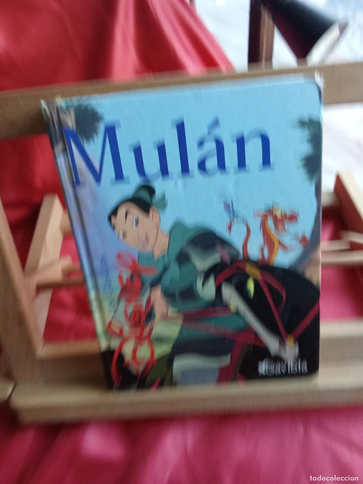 Libri di seconda mano: Mul&aacute;n. Los cl&aacute;sicos Disney L.809-3444 firmado
