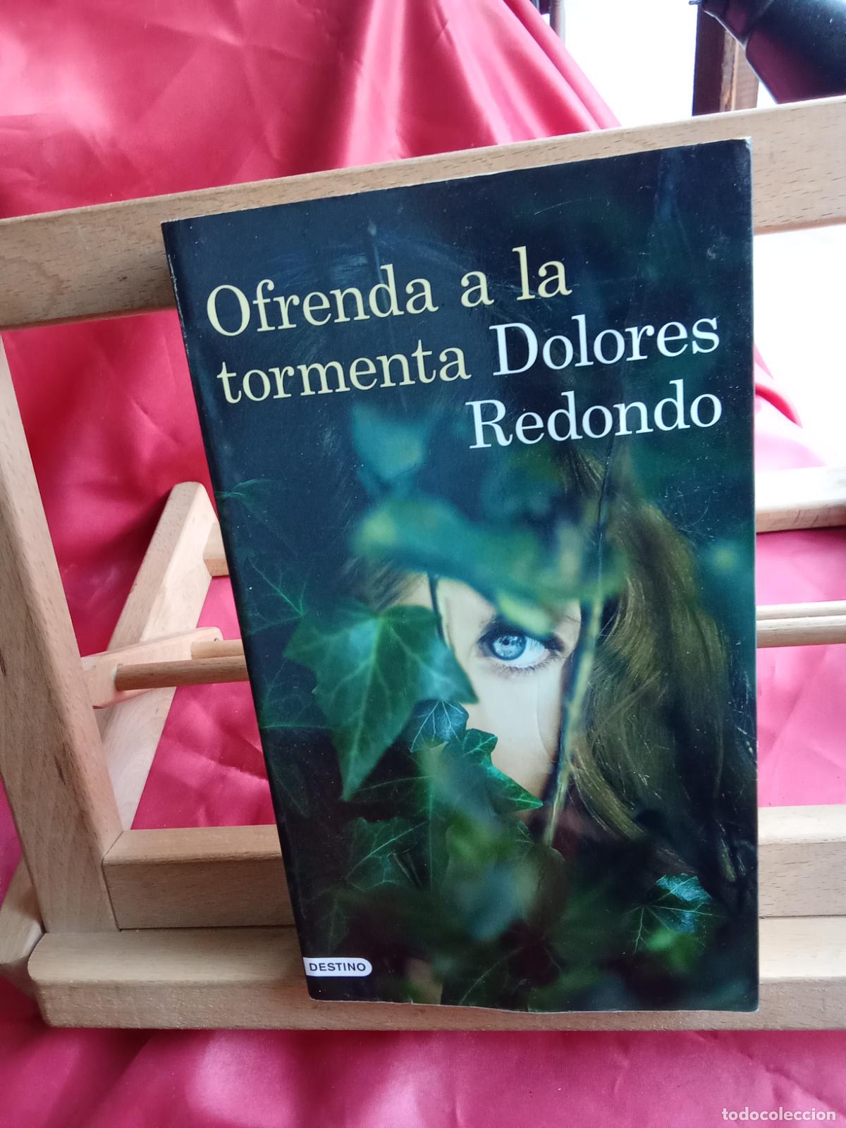 books: Ofrenda a la tormenta. Dolores Redondo L.809-3459 tapa blanda