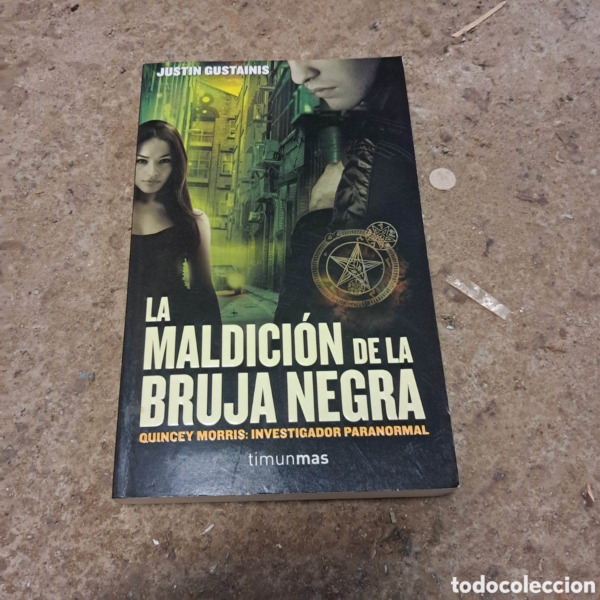 Libros: Justin Gustainis, La maldici&oacute;n de la bruja negra