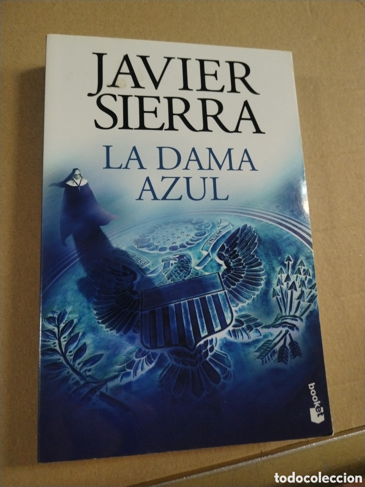 Livros em segunda m&atilde;o: La dama azul. Javier Sierra. CL.