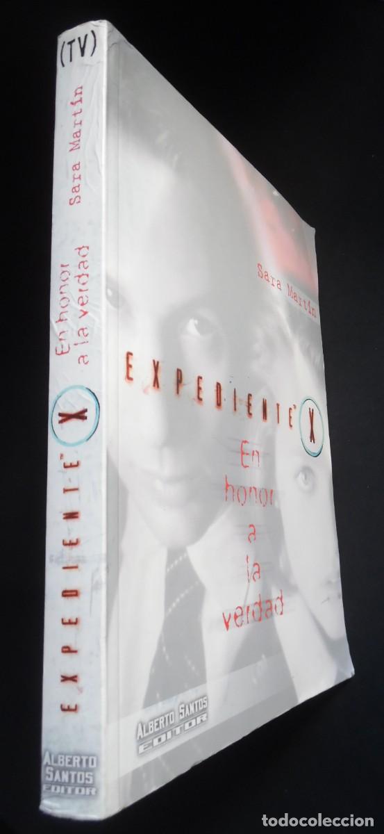 Libros: Expediente X. En honor a la verdad, por Sara Mart&iacute;n. Todo sobre la serie de televisi&oacute;n