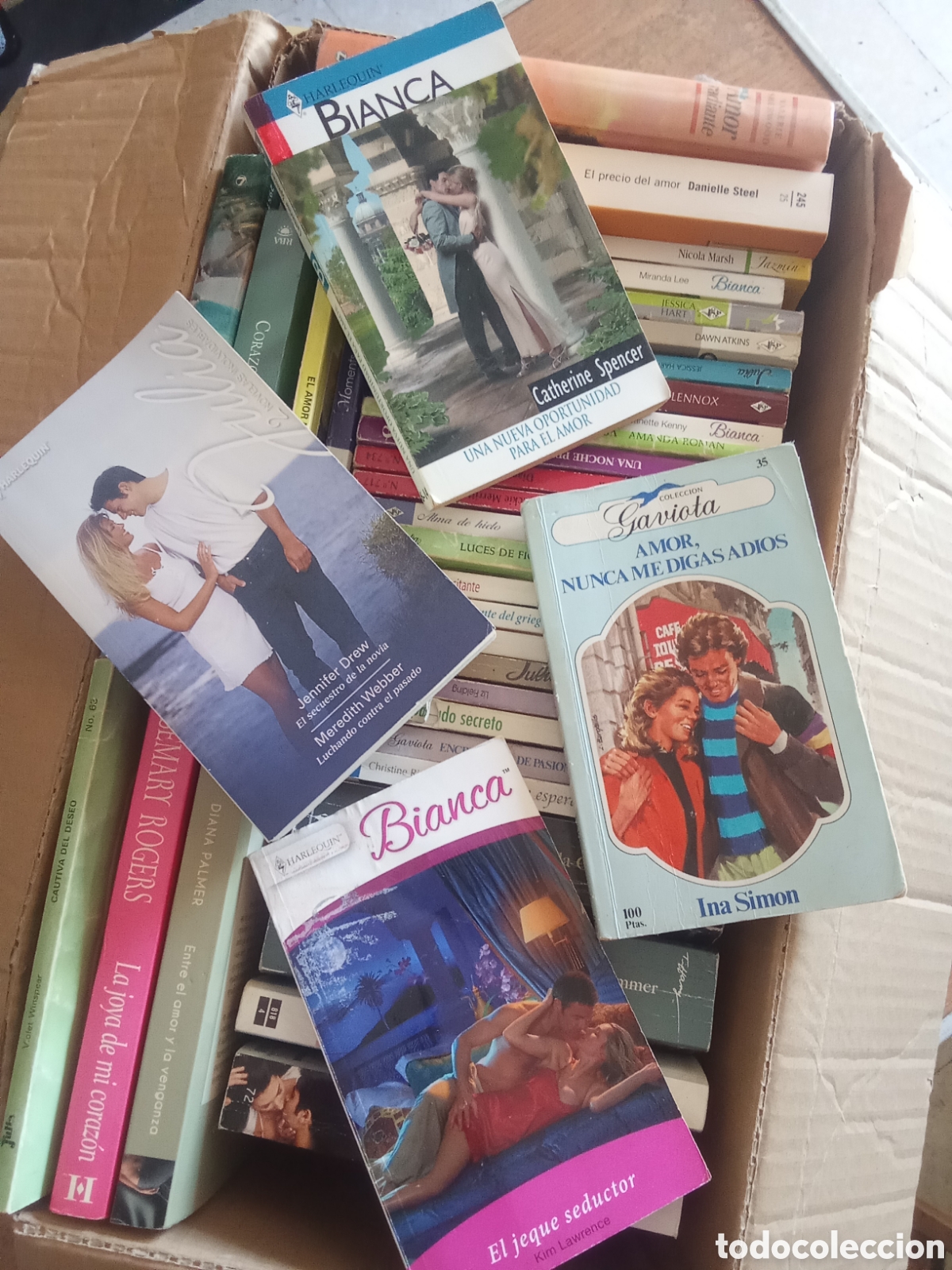 Libros: Lote de novelas rom&aacute;nticas de distintas colecciones - Foto 2