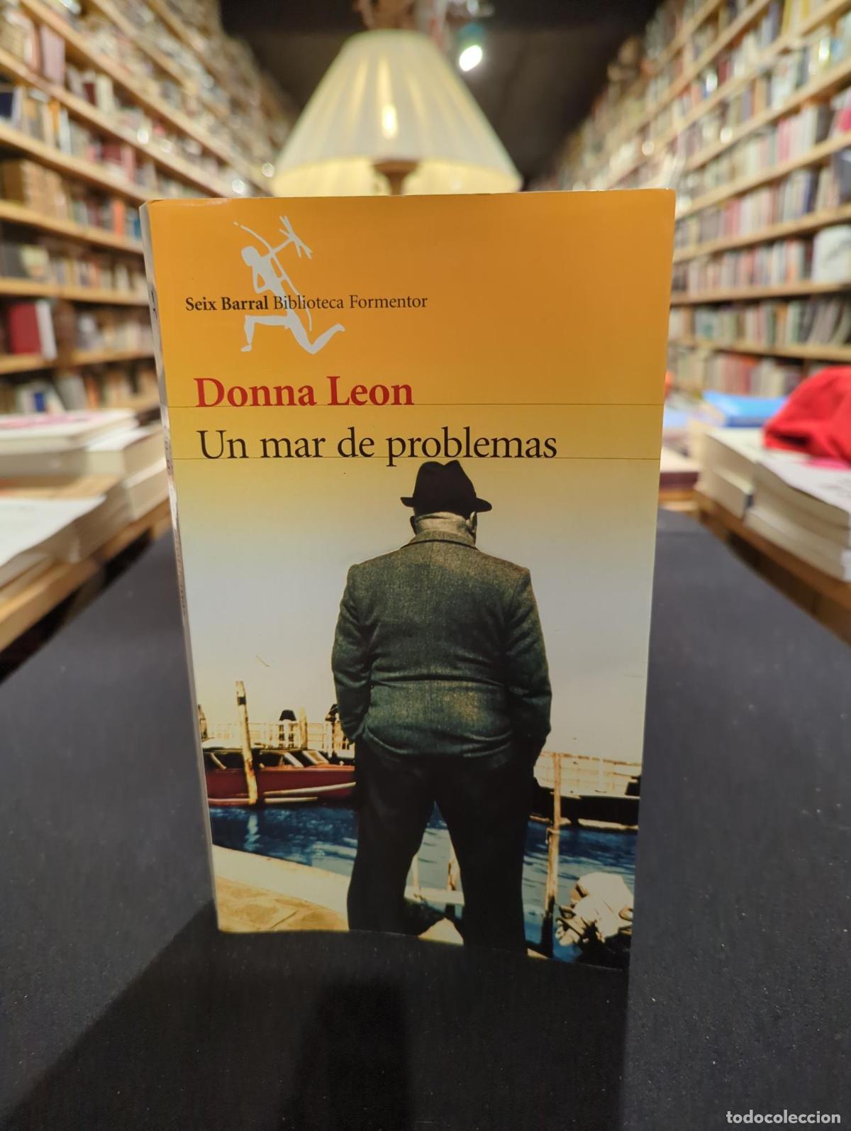 Libri di seconda mano: Un mar de problemas - Donna Leon