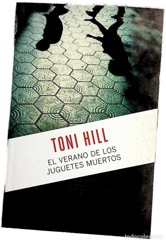 books: El verano de los juguetes muertos