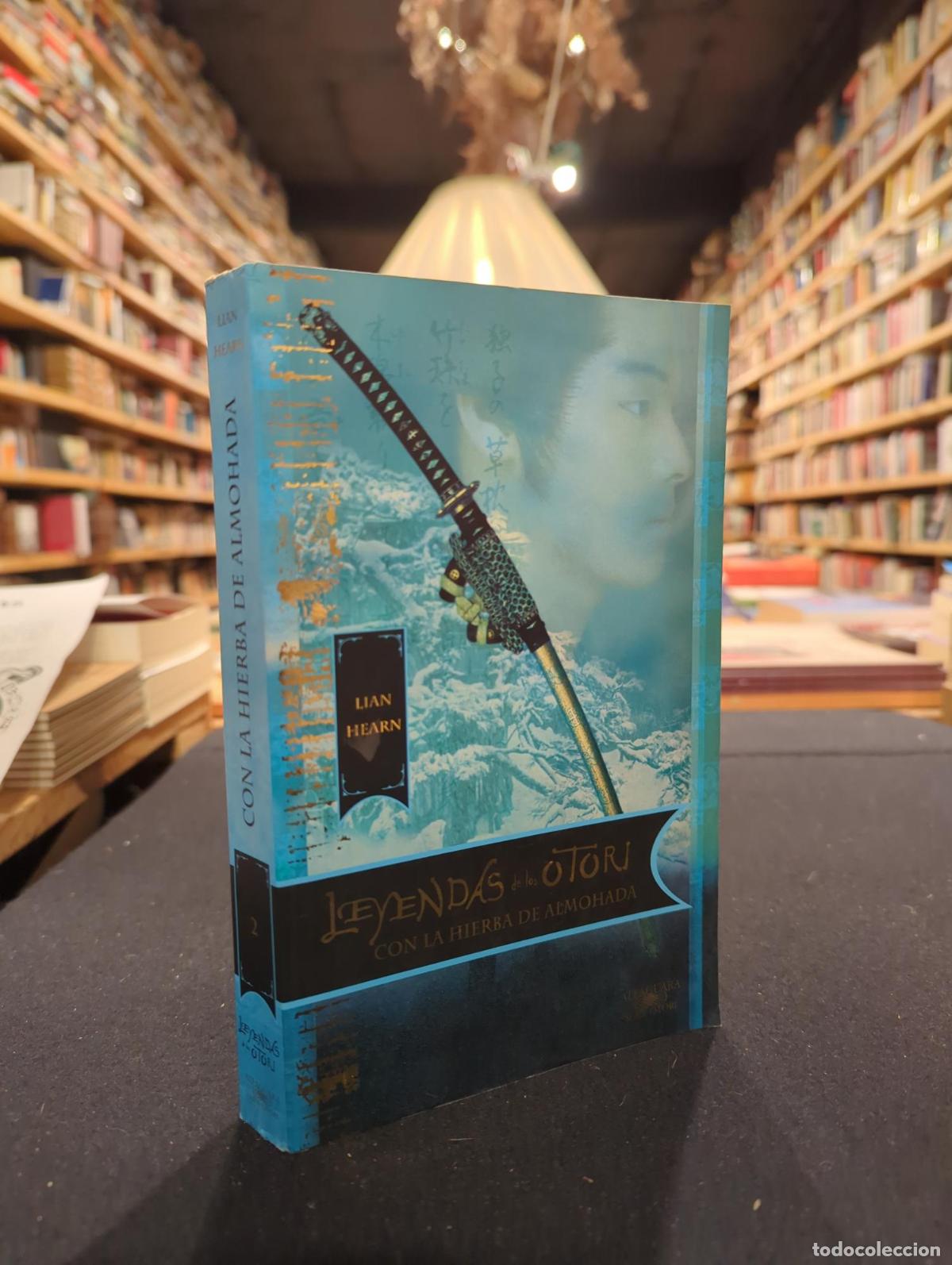 Livros em segunda m&atilde;o: Leyendas de los Otori 2. Con la hierba de almohada - Lian Hearn