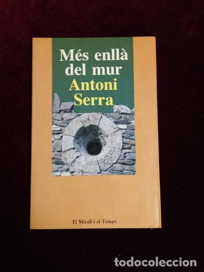 Livros em segunda m&atilde;o: M&eacute;s enll&agrave; del mur- 9788476680797