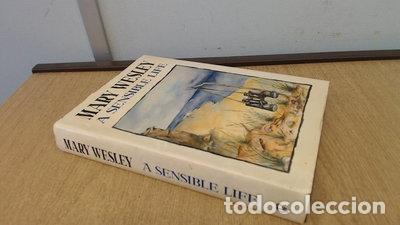 books: Sensible Life- 9780593019306