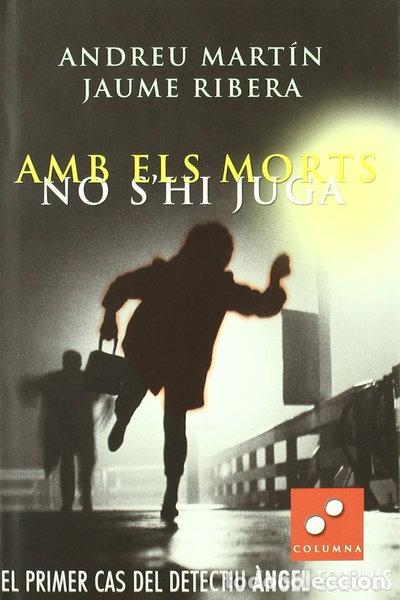 B&uuml;cher: Amb els morts no s'hi juga- 9788466403849