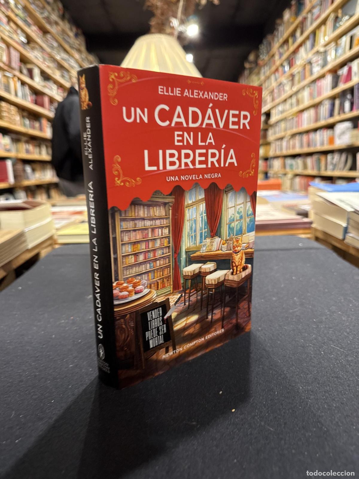 Un cad&aacute;ver en la librer&iacute;a - Ellie Alexander