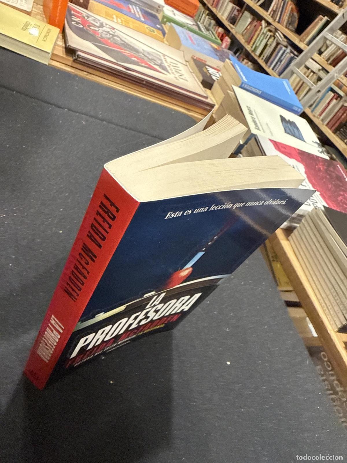 Libros: La profesora - Freida Mcfadden - Foto 3
