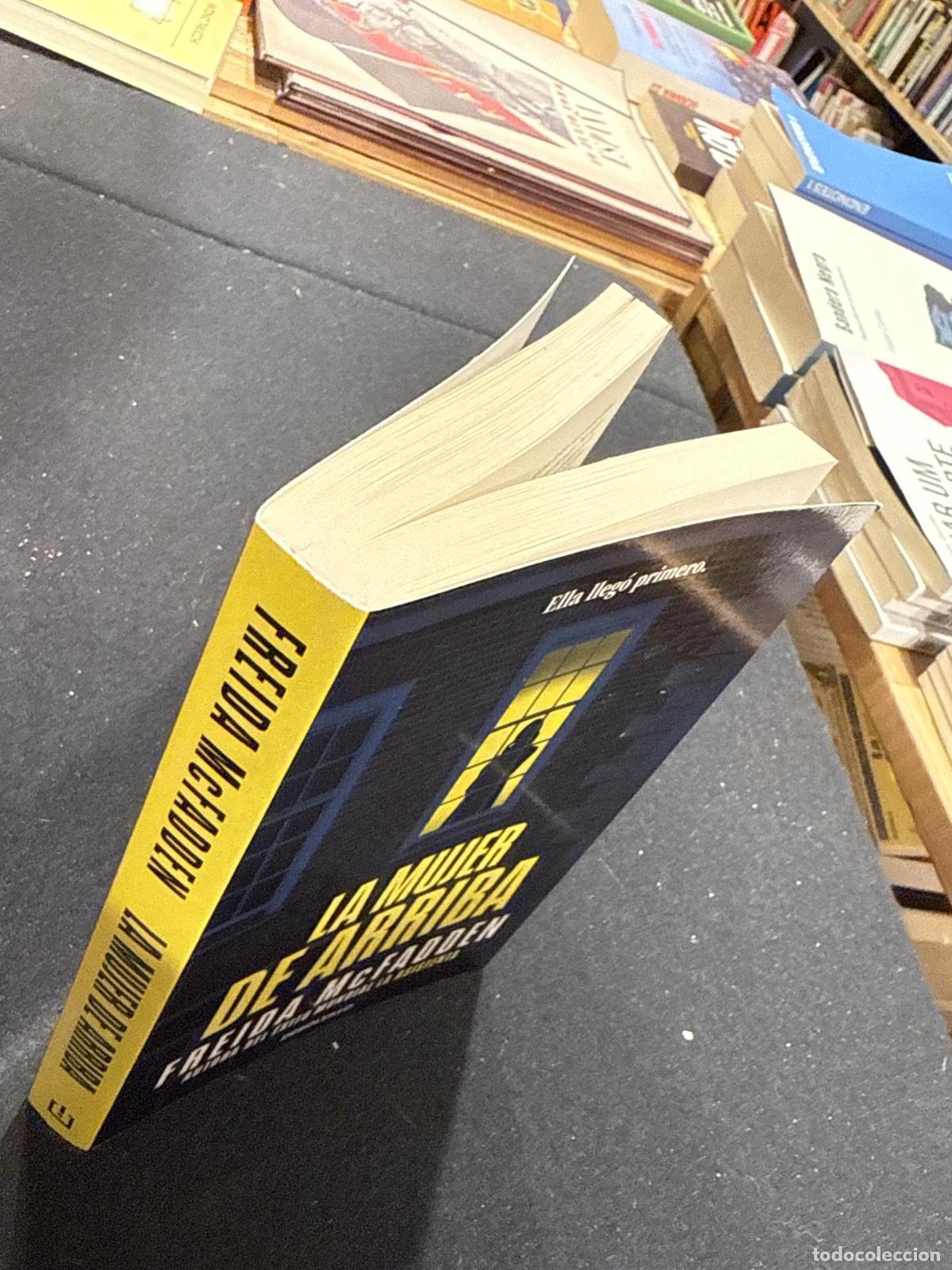 Libros: La mujer de arriba - Freida Mcfadden - Foto 3